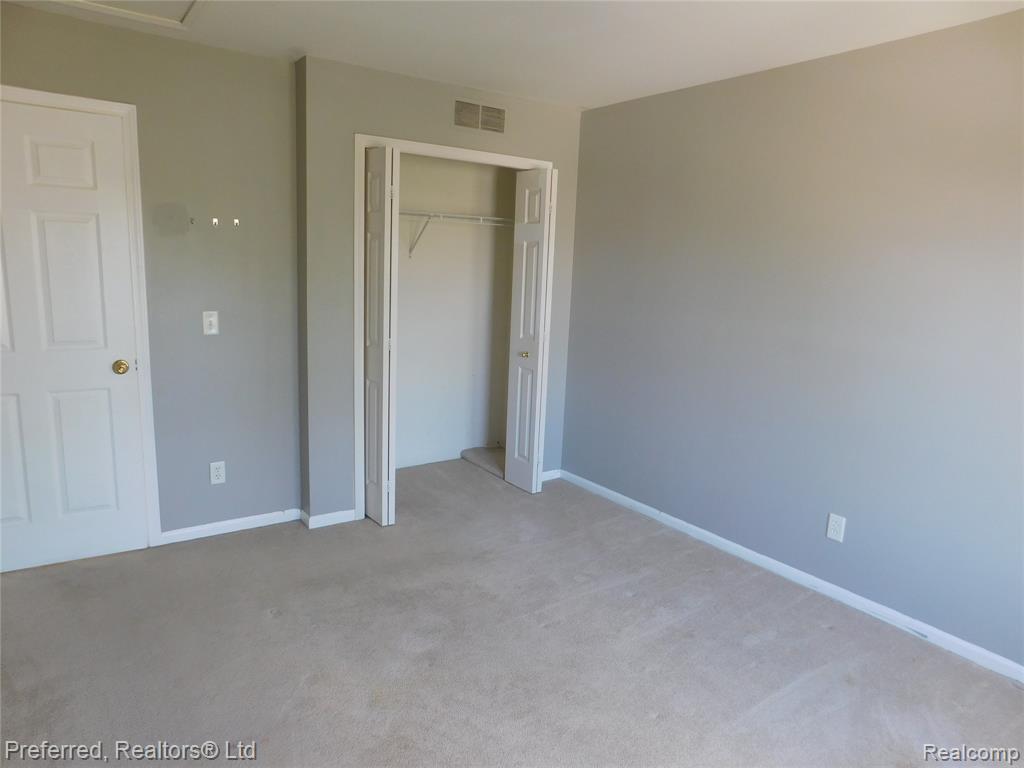 47243 FAIRLAWN, Canton, MI 48188 — Photo 13
