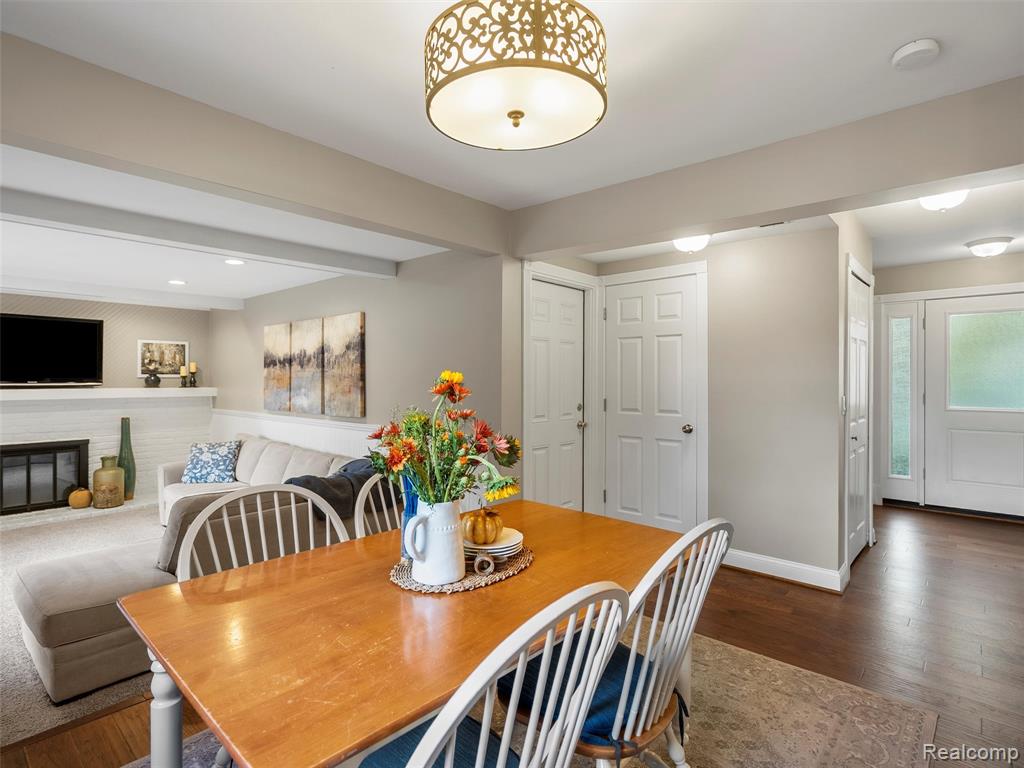 864 Dressler Lane, Rochester Hills, MI 48307 — Photo 10