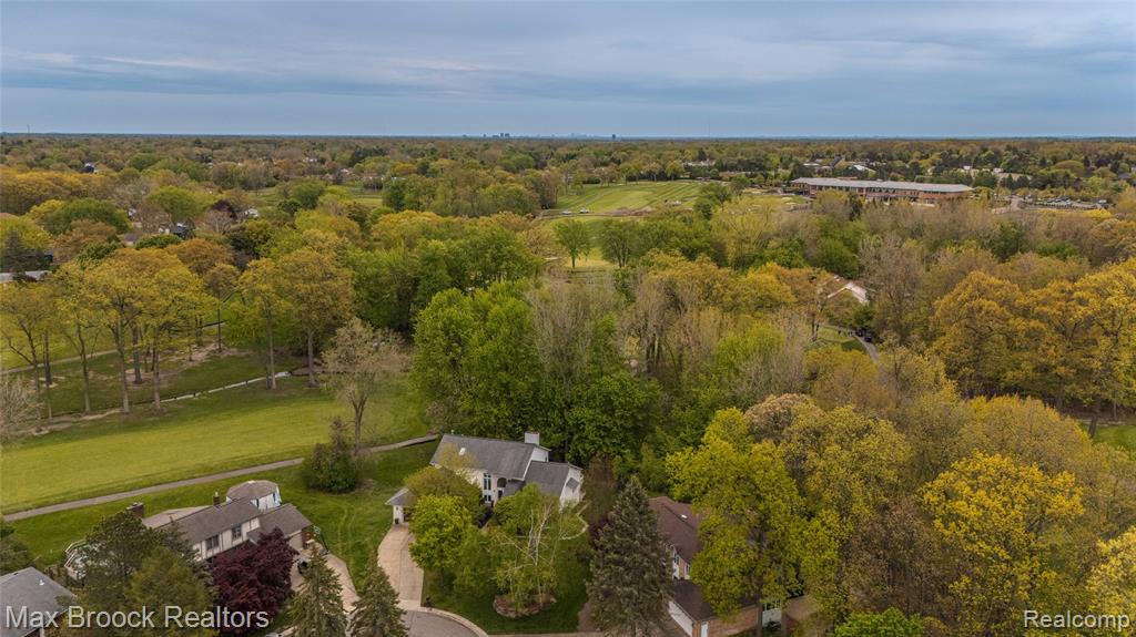 5199 Shenandoah Court, West Bloomfield, MI 48323 — Photo 86