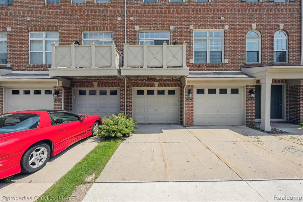 39771 ROCKCREST Circle, Northville, MI — Photo 45