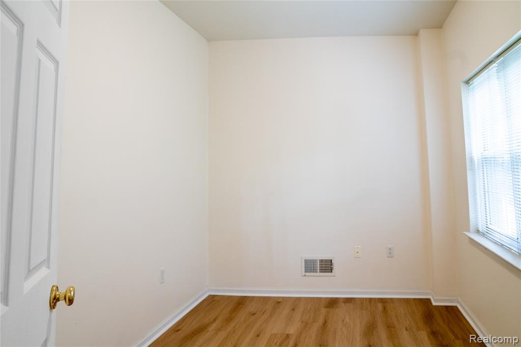 39658 ROCKCREST Lane, Northville, MI — Photo 9