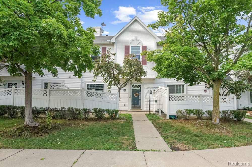 22051 Atlantic Pointe, Farmington Hills, MI 48336 — Photo 27
