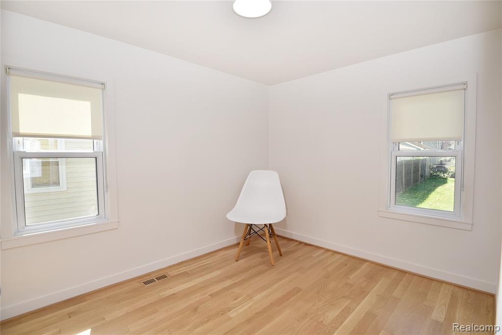 710 Donald Avenue, Royal Oak, MI 48073 — Photo 16