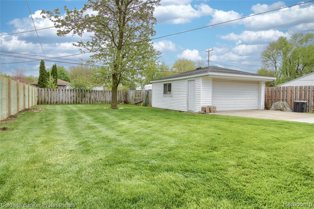 30081 Balmoral Street, Garden City, MI — Photo 28