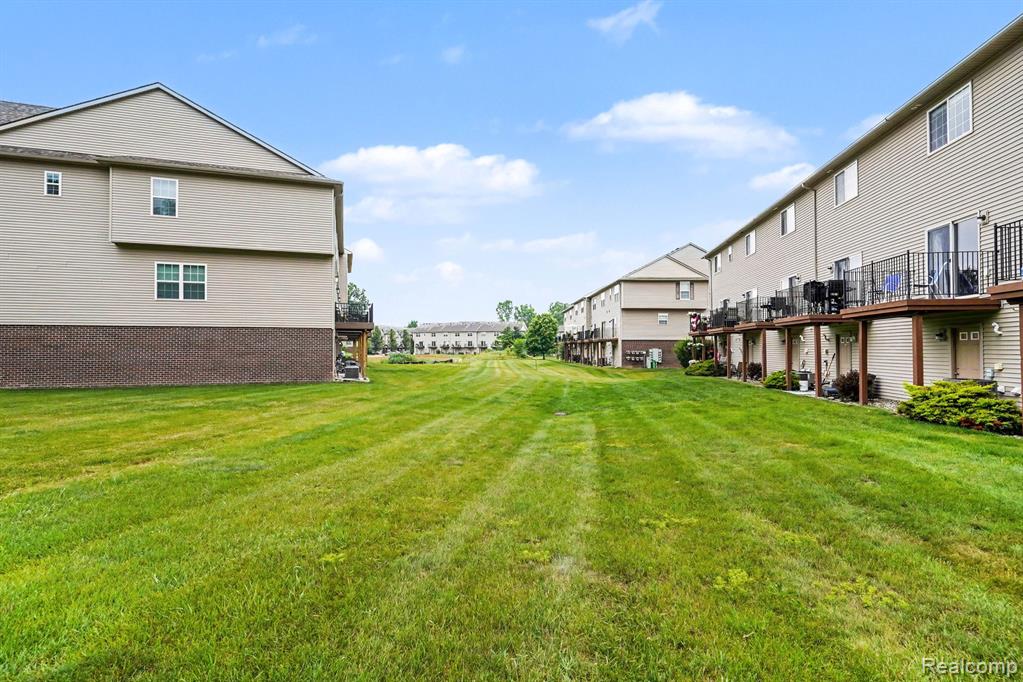 2234 Knotty Pine Trail, Howell, MI 48855 — Photo 17