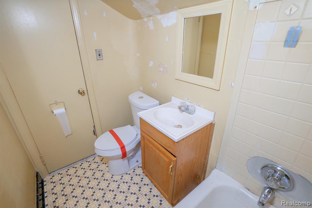 20475 San Juan Drive, Detroit, MI 48221 — Photo 29