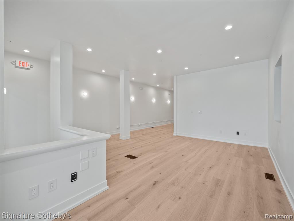 116 N 4 Avenue, Ann Arbor, MI 48104 — Photo 55