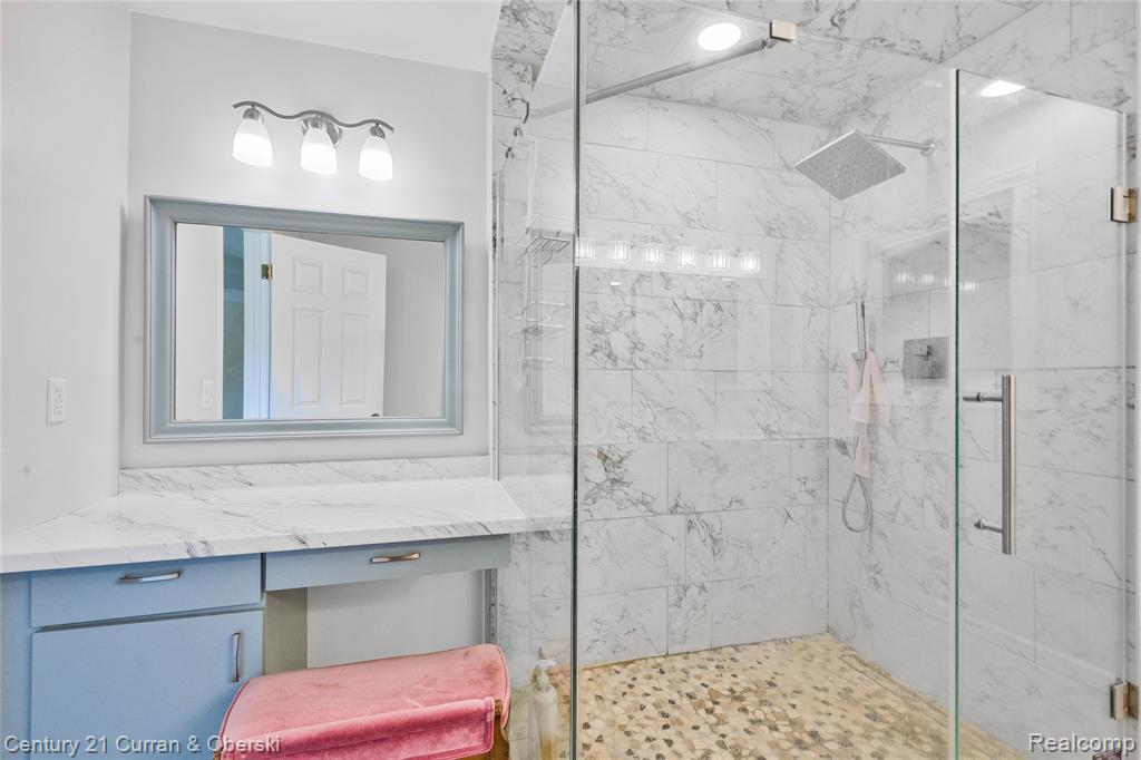 5994 Glen Eagles Drive, West Bloomfield, MI 48323 — Photo 32