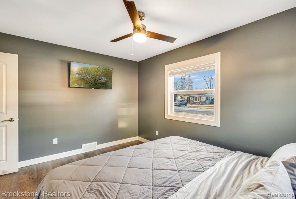406 5TH Street, Fenton, MI 48430 — Photo 22