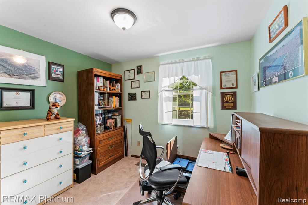 6567 Heaven Drive, Howell, MI 48855 — Photo 32