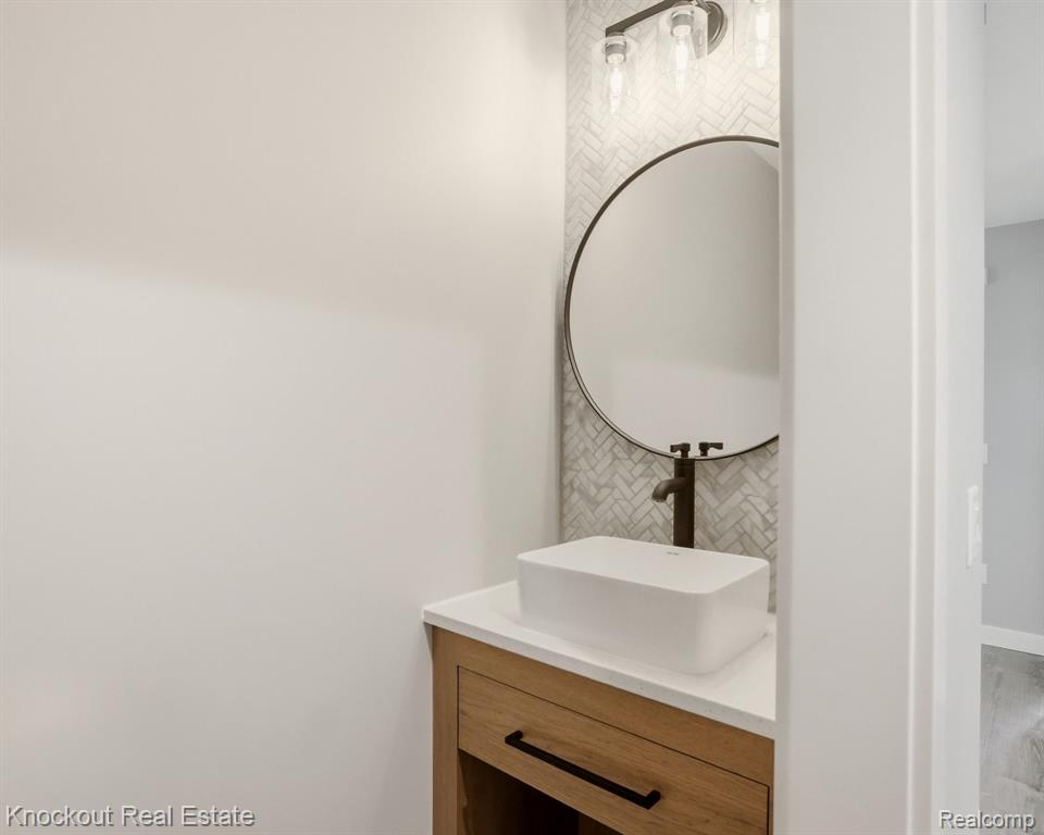 12095 Country Run Drive, Birch Run, MI 48415 — Photo 43