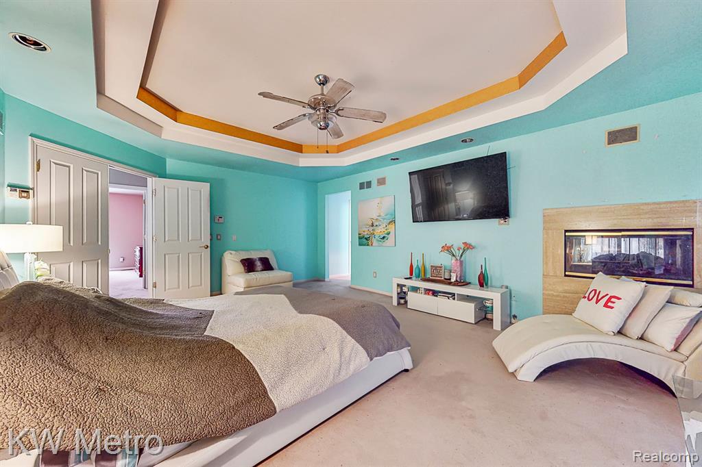 6657 Chelsea Bridge, West Bloomfield, MI — Photo 24