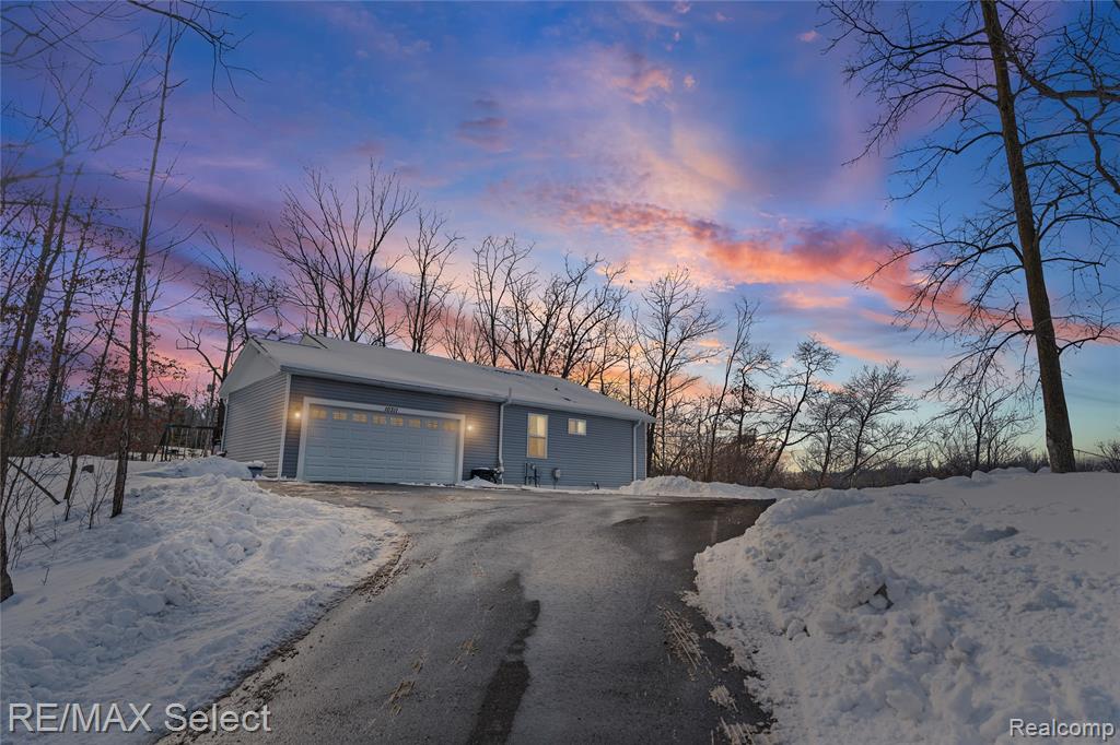 10311 Walnut Shores Drive, Fenton, MI 48430 — Photo 3