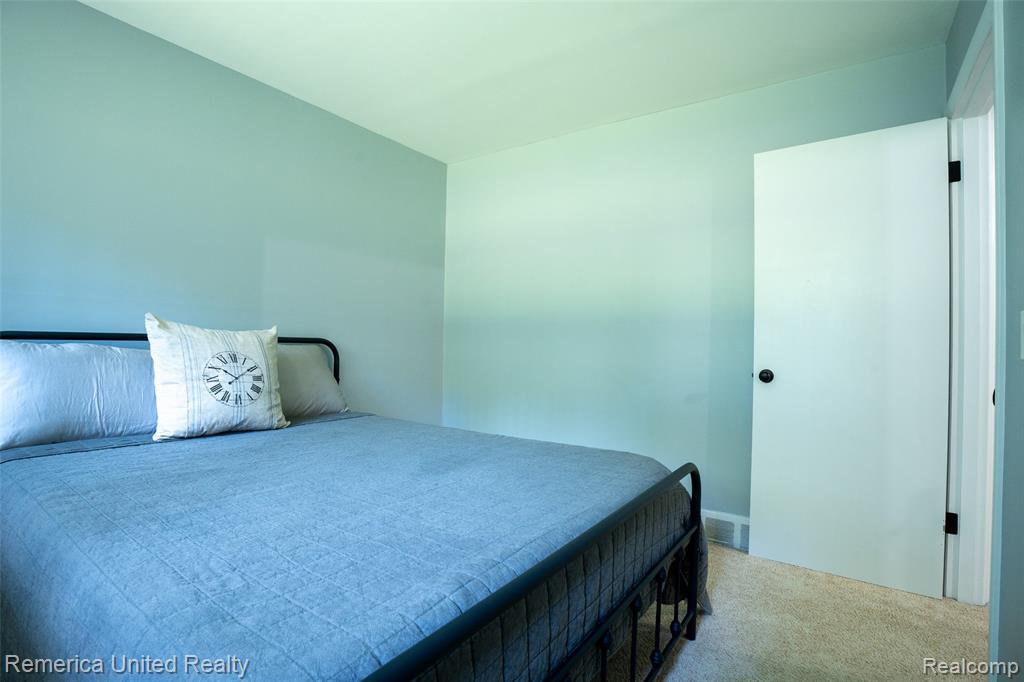 839 Sweetbriar, Milford, MI 48381 — Photo 36