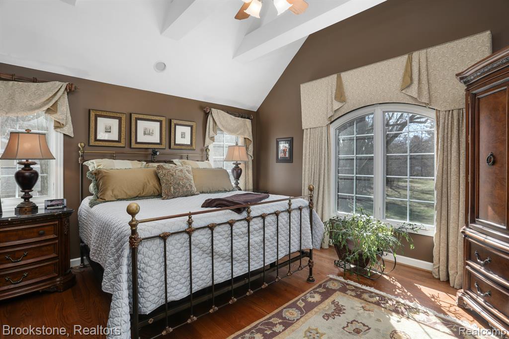 7585 LILAC Court, West Bloomfield, MI 48324 — Photo 25