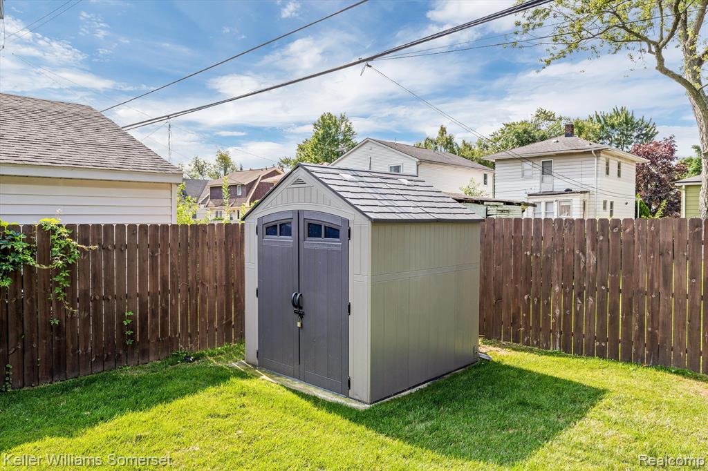 400 CHANNING Street, Ferndale, MI 48220 — Photo 21