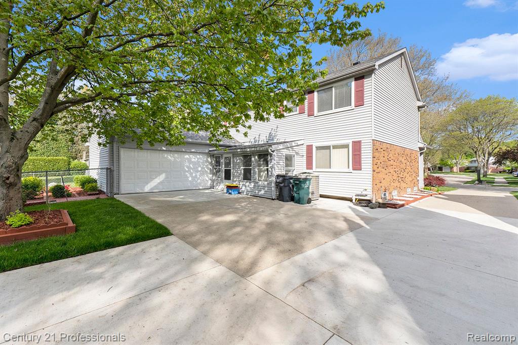 5800 CLIFFSIDE Drive, Troy, MI 48085 — Photo 26