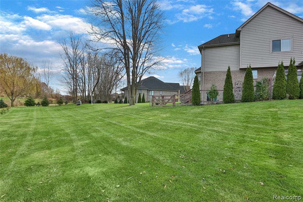 52142 Pawnee Drive, Macomb, MI 48042 — Photo 31