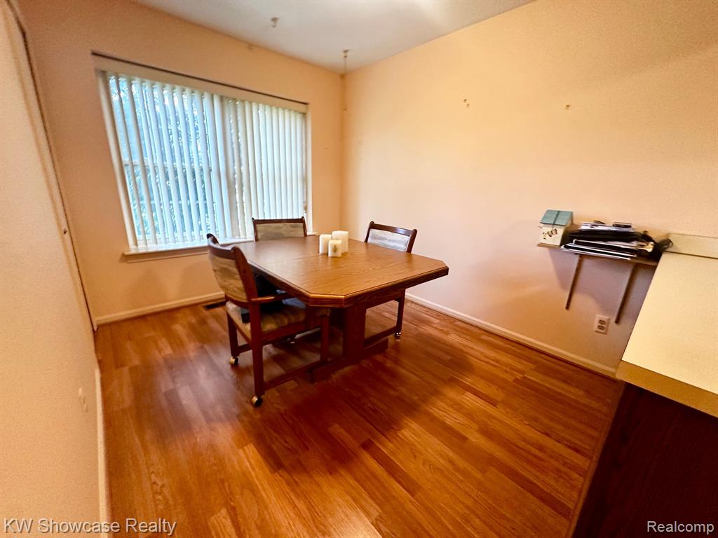 21220 W Glen Haven Circle, Novi, MI 48167 — Photo 12