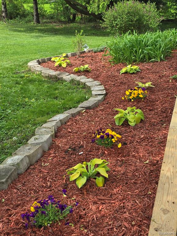768 Pleasant Ridge, Lake Orion, MI 48362 — Photo 12