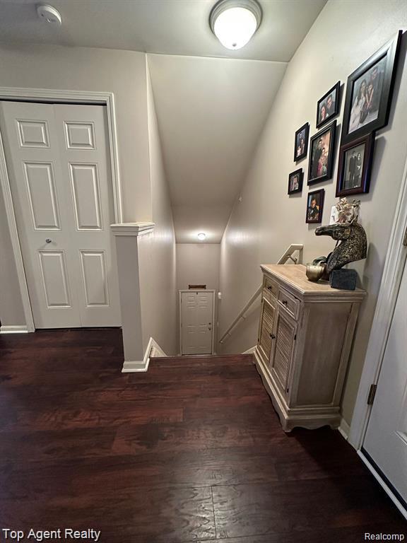 45553 Hidden View Court, Utica, MI 48315 — Photo 3