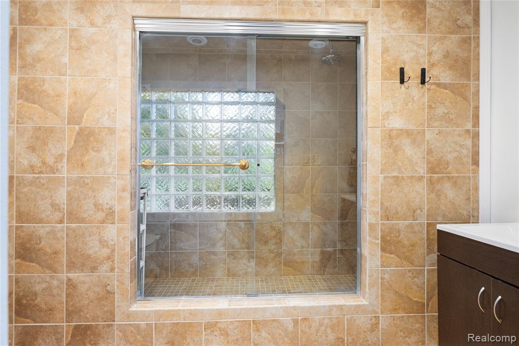 46150 7 Mile Road, Northville, MI 48167 — Photo 19