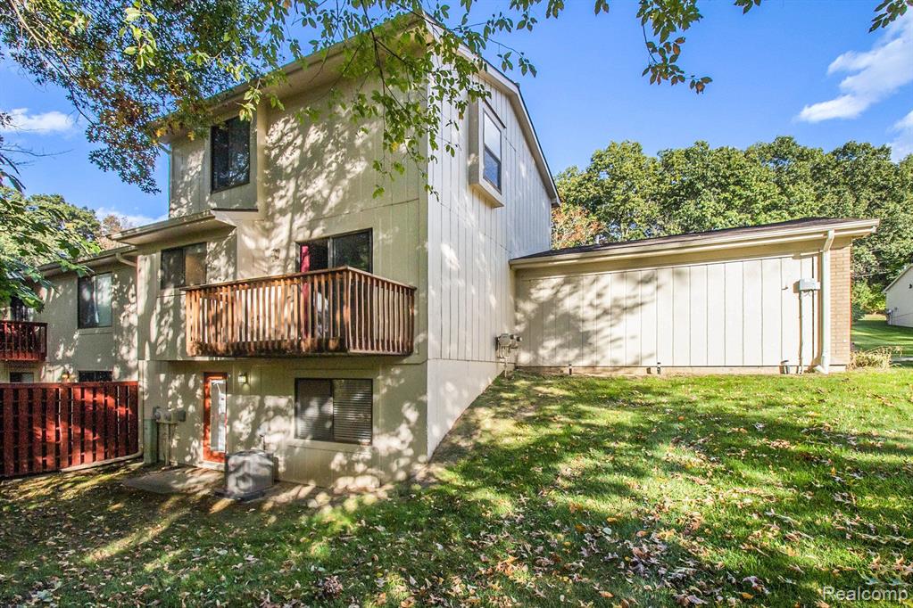 490 FOREST Drive, Brighton, MI 48116 — Photo 22
