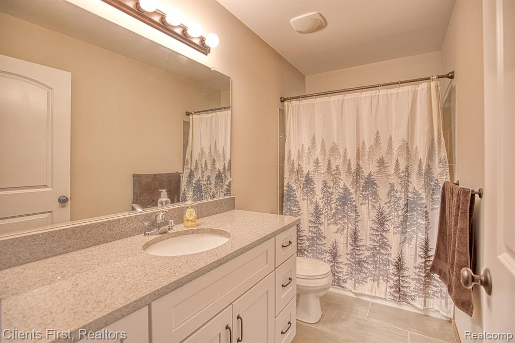 42103 WOODCREEK Lane, Canton, MI 48188 — Photo 39