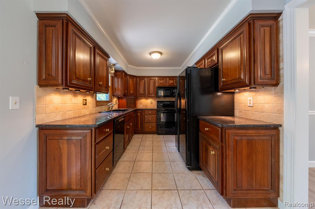 74075 MCKAY Road, Bruce, MI 48065 — Photo 5