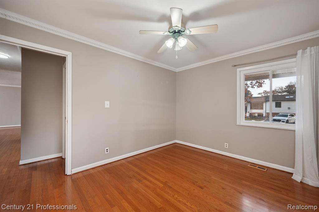1268 Amarillo Street, Wolverine Lake, MI 48390 — Photo 18