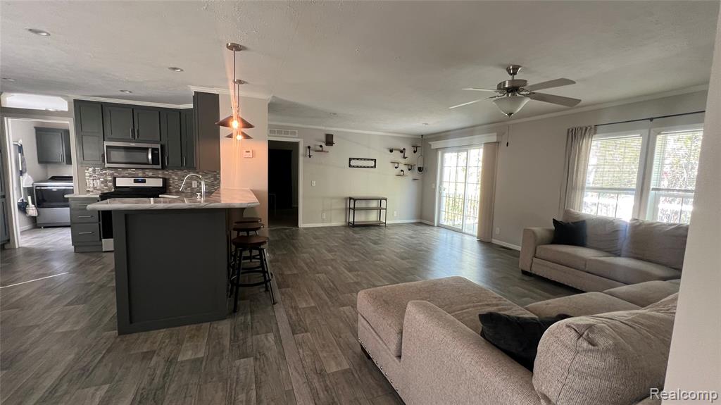 5201 Millstone, Milford, MI 48380 — Photo 56