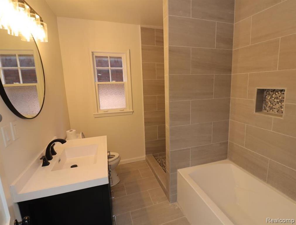 274 Alger Street Street, Detroit, MI 48202 — Photo 12