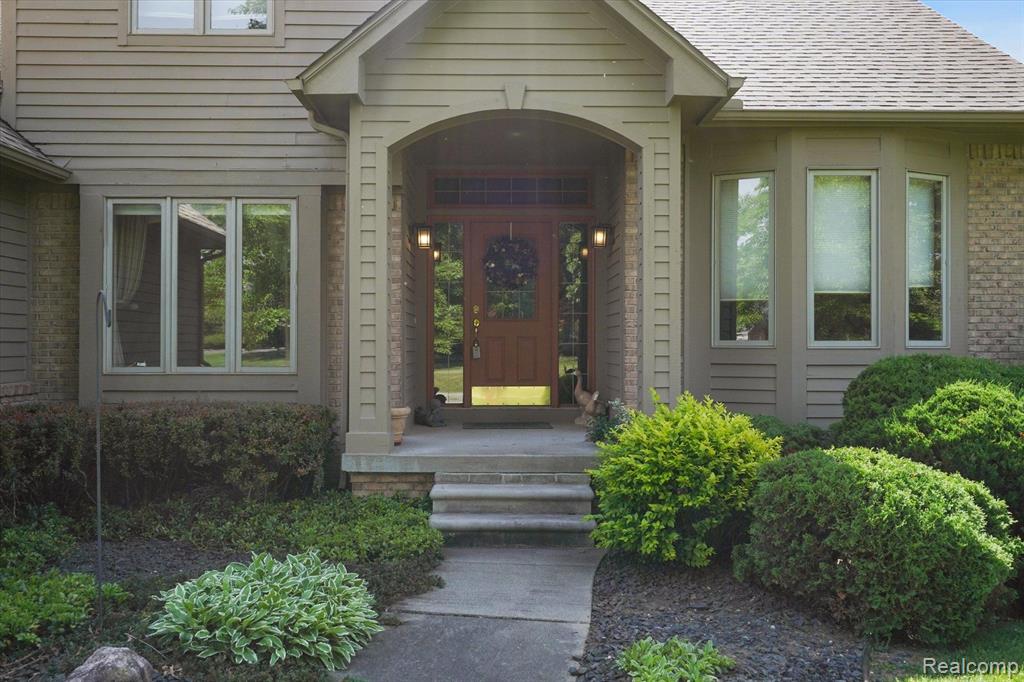 4747 WINDBERRY Lane, Milford, MI 48380 — Photo 3