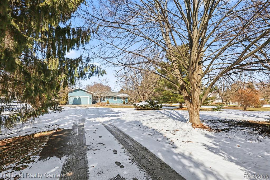 515 E Dawson Road, Milford, MI 48381 — Photo 15