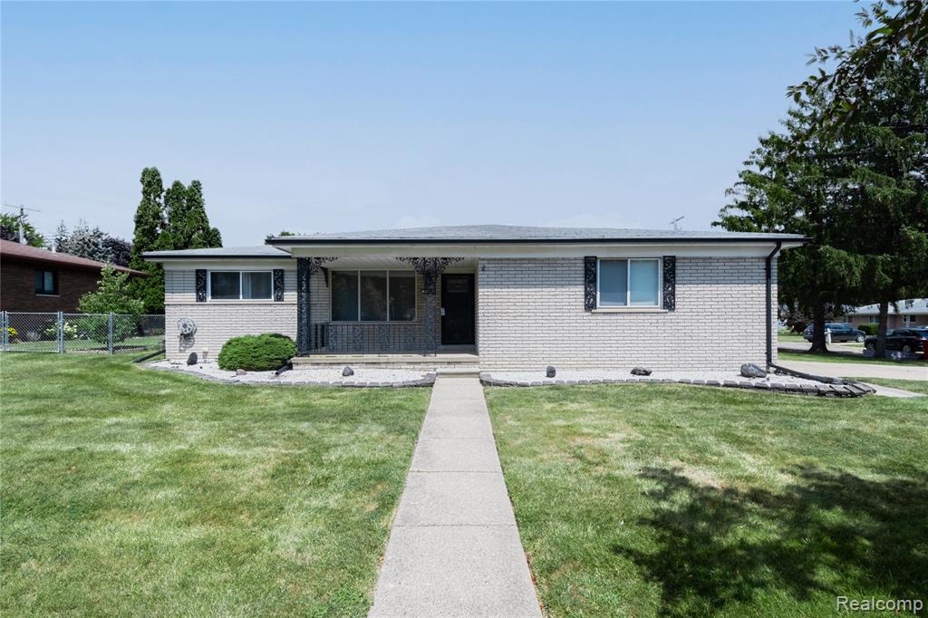 18863 Monica Drive, Clinton Twp, MI 48036