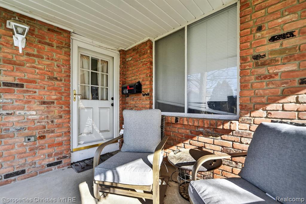 416 Lake Street, Howell, MI 48843 — Photo 5