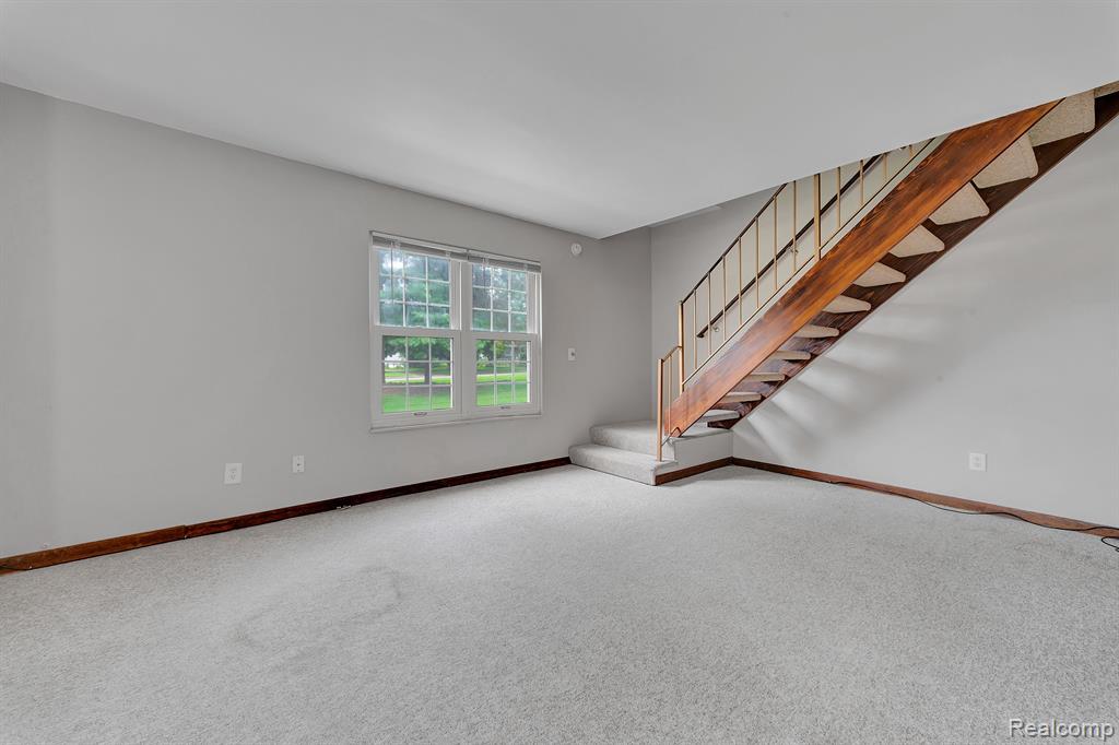 1405 WINGATE Boulevard, Ypsilanti, MI 48198 — Photo 11