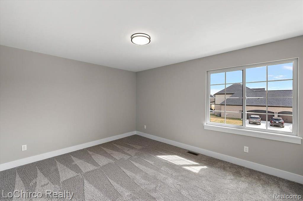 49355 LANGFORD Drive, Macomb, MI 48044 — Photo 28