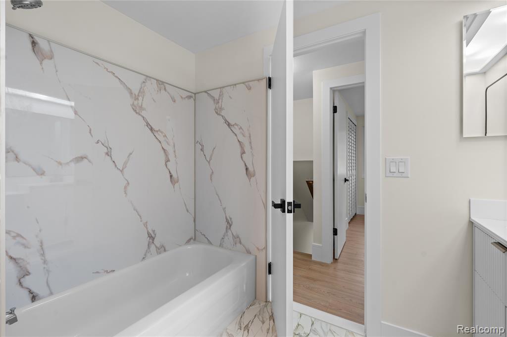 11828 Valley Boulevard, Warren, MI 48093 — Photo 17