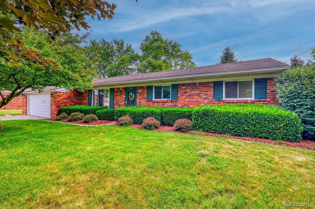7592 VERNA Drive, Lambertville, MI 48144 — Photo 5