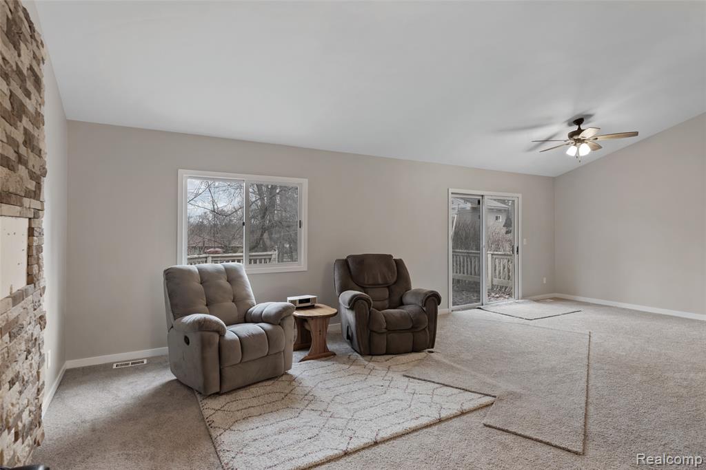 8732 Elizabeth Lake Road, White Lake, MI — Photo 11