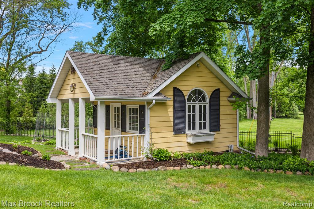 760 Lone Pine Road, Bloomfield Hills, MI 48304 — Photo 45