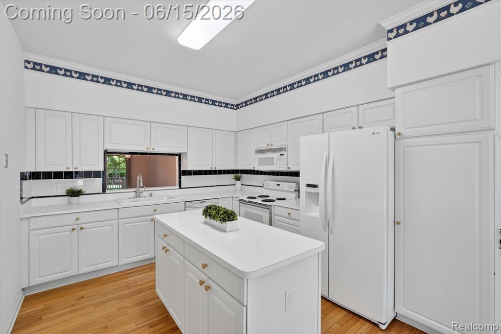 39643 Southwind Lane, 13, Northville, MI 48168 — Photo 11