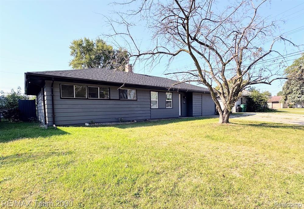 316 Lytle Place, Garden City, MI