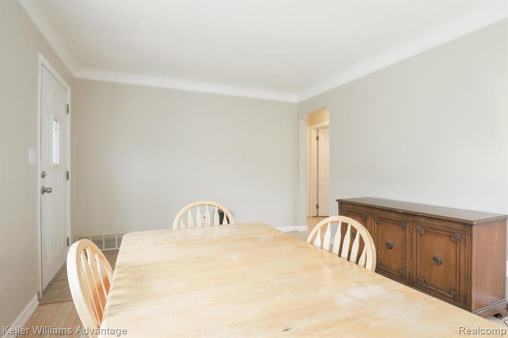 434 E WOODWARD HEIGHTS Boulevard, Hazel Park, MI 48030 — Photo 10