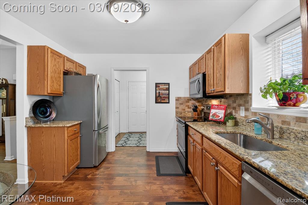 501 Snowfall Court, Howell, MI 48843 — Photo 13