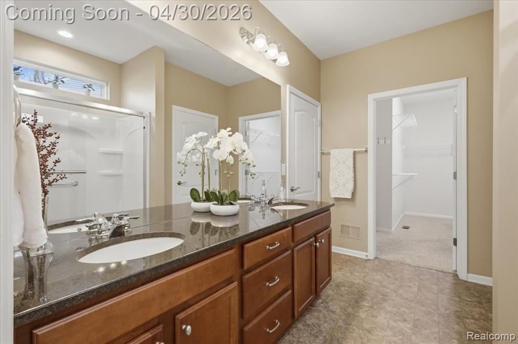 3031 Sumerlyn Court, Auburn Hills, MI 48326 — Photo 24
