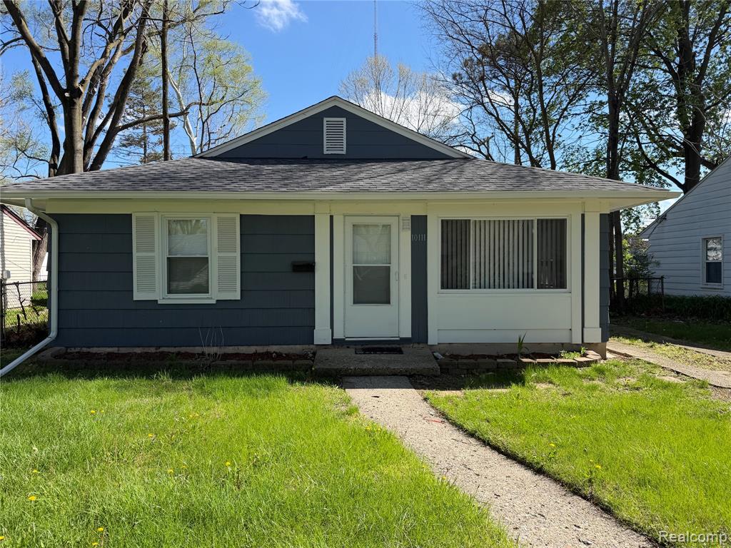 10111 Albany Street, Oak Park, MI 48237 — front exterior
