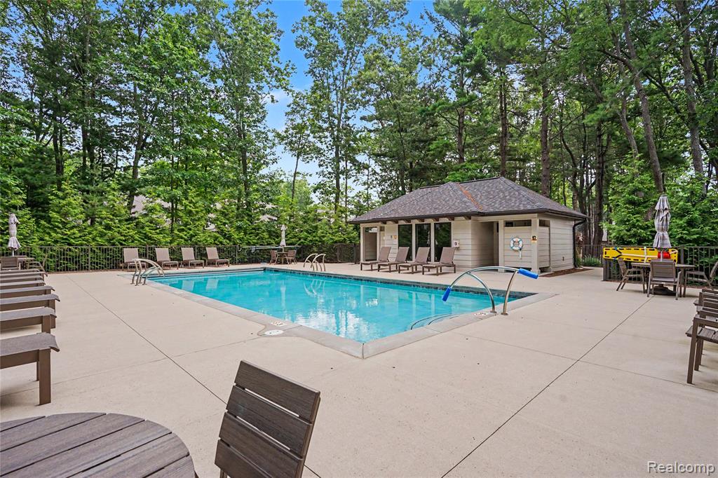2031 Ottawa Beach Road, Holland, MI 49424 — Photo 31