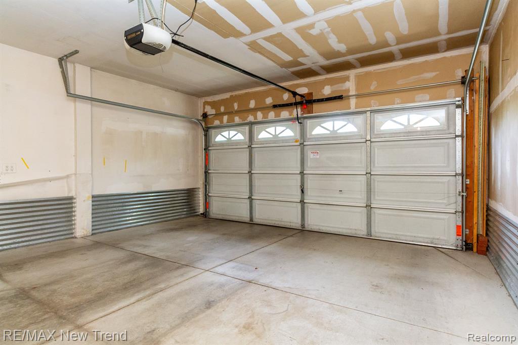 29319 DOUGLAS Drive, Novi, MI 48377 — Photo 29